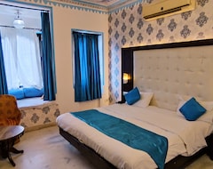 Khách sạn FabHotel Mandiram Palace (Udaipur, Ấn Độ)