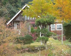 Toàn bộ căn nhà/căn hộ Log Guest House With Wide Lawn Garden (Shimanto-cho, Nhật Bản)