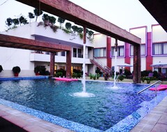 OYO 8620 Sparsh Hotels and Resorts (Bareilly, India)