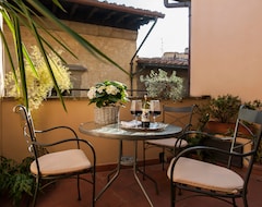 Hotel Capri Moon Guest House (Florence, Italy)
