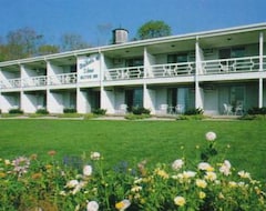 Khách sạn Sands Of Time Motor Inn & Harbor House (Falmouth, Hoa Kỳ)