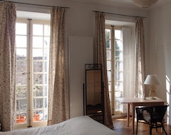 Bed & Breakfast Chambre d'hote du Chateau (Dourdan, Ranska)