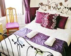 The Sandgate Boutique Couples Only Hotel (Blackpool, United Kingdom)