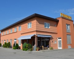 Hotel Phoenix (Velika Gorica, Croatia)