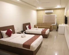 Hotel Rest Inn (Khammam, India)