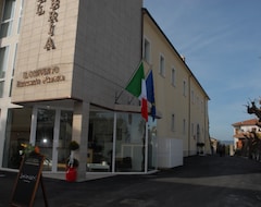 Otel Albergo Umbria (Otricoli, İtalya)