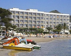 Khách sạn Hotel Riomar (Santa Eulalia, Tây Ban Nha)