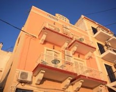 Khách sạn Plaza (Aegina City, Hy Lạp)