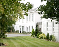 Manor Of Groves Hotel (Sawbridgeworth, Birleşik Krallık)