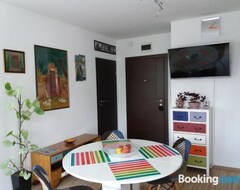 Cijela kuća/apartman Bright Apartment At A Great Location (Sofija, Bugarska)