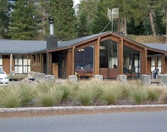 Khách sạn Lake House - Lake Tekapo (Lake Tekapo Village, New Zealand)