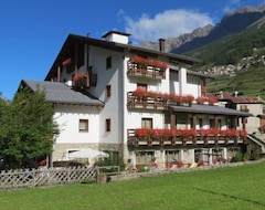 Hotel Castello (Valfurva, Italien)