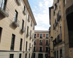 Khách sạn Buñuel (Madrid, Tây Ban Nha)