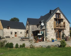 Casa rural Hof Mellon (Plouguernével, Frankrig)