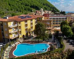 Hotel Bisesti (Garda, Italy)