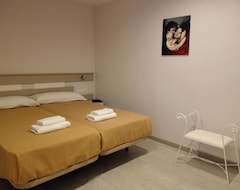Hotel Comfort Calella (Calella, Spain)