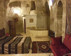 Cappadocia Antique Gelveri Cave Hotel (Aksaray, Turkey)