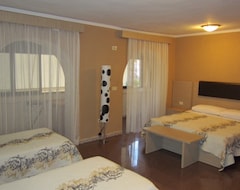 Hotel Salku Serviced Rooms (Tirana, Albania)