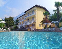 Khách sạn Hotel Casa Serena (Malcesine, Ý)