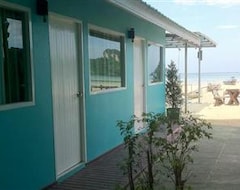 Otel Apache Beach House (Koh Phi Phi, Tayland)