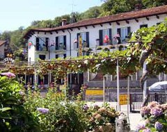 Otel La Sacca (Stresa, İtalya)
