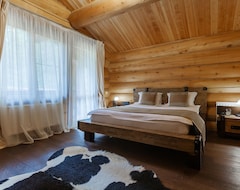 Cosmos Collection Altay Resort (Gorno-Altaysk, Rusya)