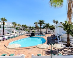 Hele huset/lejligheden 1 Bedroomed Apartment With Sea Views And Wifi, Close To The Beach (Puerto del Carmen, Spanien)