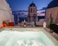 Khách sạn Santo Blue Horizon (Oia, Hy Lạp)