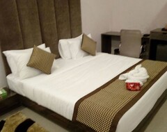 Red Carpet Hotels (Noida, India)