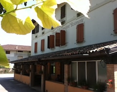 Khách sạn Al Donatore (Teor, Ý)