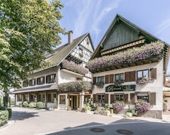 فندق هوتل-لاندجاستهوف ريبستوك (Teningen, ألمانيا)