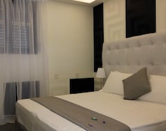 Hotel Mina Accommodation (Tropea, Italia)