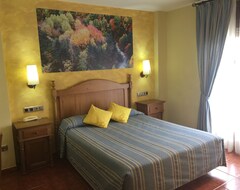 Hotel Arnal (Puértolas, Spanien)