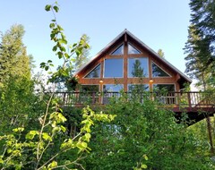 Entire House / Apartment The Glacier House - Rest, Relax, Play, Repeat (West Glacier, USA)