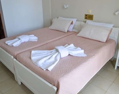 Hotelli Castro  And Suites (Kamari, Kreikka)