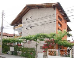 Khách sạn Tsanovi Guest House (Velingrad, Bun-ga-ri)