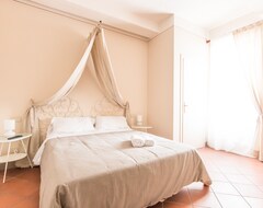 Hotel Italian Apartments Collection (Lucca, Italia)