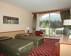 Khách sạn Hotel Life (Girne, Síp)