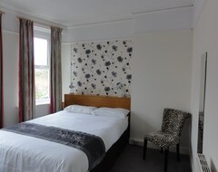 Khách sạn Number One (Plymouth, Vương quốc Anh)