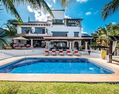 Hotelli Villa Albatros Oceanfront Luxury Hotelzone (Cancun, Meksiko)