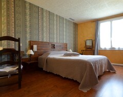 Hotel Alojamiento de 3 habitaciones en Mollans Ouveze (Mollans-sur-Ouvèze, Francia)