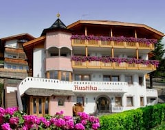 Hotel Residence Gasser (Villanders, İtalya)