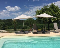 Cijela kuća/apartman Ideal For Couples - Gite With Private Pool And Spectacular Views (Saint-Crépin-de-Richemont, Francuska)