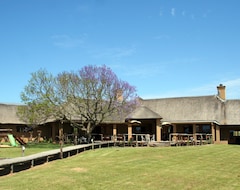Hotel Hlosi Game Lodge - Amakhala Game Reserve (Grahamstown, South Africa)