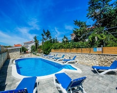 Hele huset/lejligheden Super Location! Apartment With Pool (Novalja, Kroatien)
