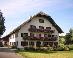 Hotelli Rauhbergerhof (Mondsee, Itävalta)