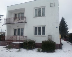 Casa/apartamento entero Pokoje Goscinne Deblin (Slawno, Polonia)