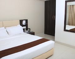 Hotel OYO 4357 The Mangrove Wood Residency (Chennai, Indien)