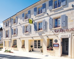 Hotel Le Central (Coulon, France)