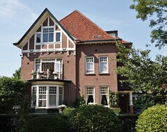 Hotel Villa Magnolia (Oostkapelle, Netherlands)